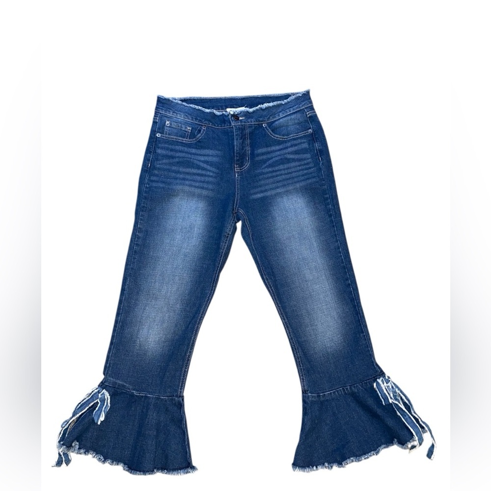 For the Republic Women’s Size 10 Flare Jeans with Raw Hem & Fringe Tie Detail